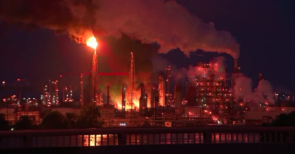 Safety issues: overhaul/maintenance operation in oil refinery